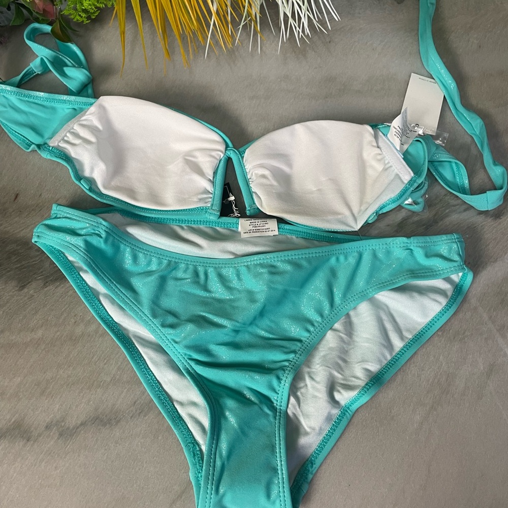 Turquoise Bikini Set - Picture 3 of 4